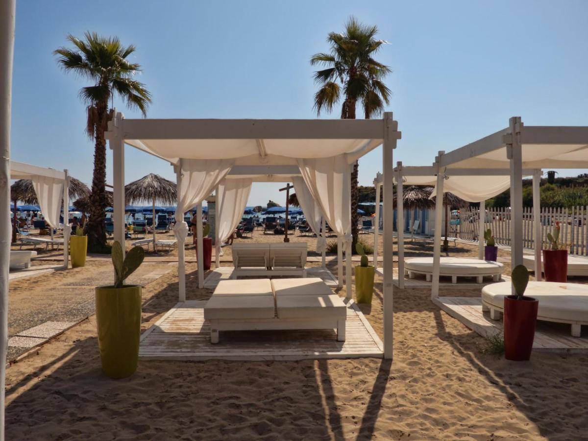 Futura Club Spiagge Bianche Otel Fontane Bianche Dış mekan fotoğraf