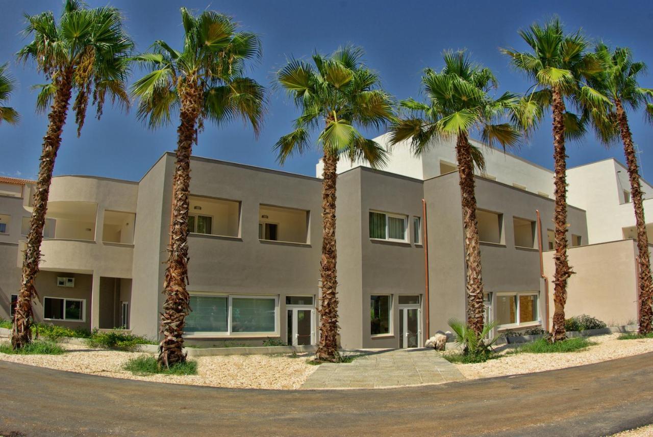Futura Club Spiagge Bianche Otel Fontane Bianche Dış mekan fotoğraf